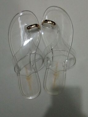 Chinese Laundry Clear Jelly Toe-Ring Slide Sandals - Transparent